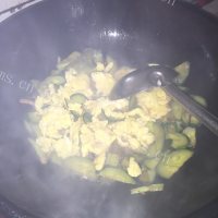 好吃的黄瓜炒鸡蛋做法图解8)