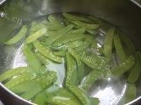 在家做的蒜香荷兰豆做法图解4)