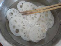 易做的凉拌藕片做法图解4)
