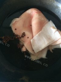 可口的豆浆机猪皮冻做法图解1)