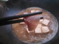 家常菜豆腐炖鱼做法图解13)