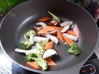 喷香芝士猪排饭做法图解9)