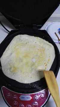 美味的鸡蛋挂饼做法图解7)