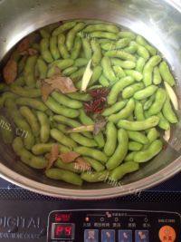 下酒菜盐水毛豆做法图解5)