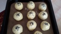 好吃的红豆沙蛋黄酥做法图解14)