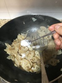 糖醋莲藕做法图解5)