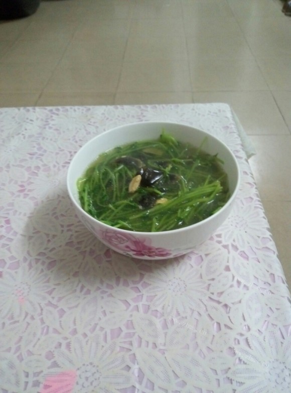 豆苗皮蛋汤