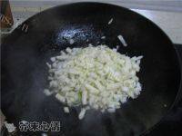 常吃不腻的白菜豆腐汤做法图解2)