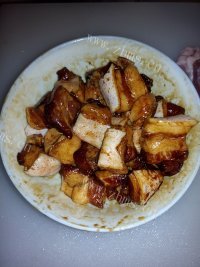 好吃的油豆腐生蒸肉做法图解3)