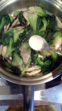 家常菜香菇油菜