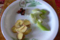 「DIY美食」梅菜扣肉做法图解2)