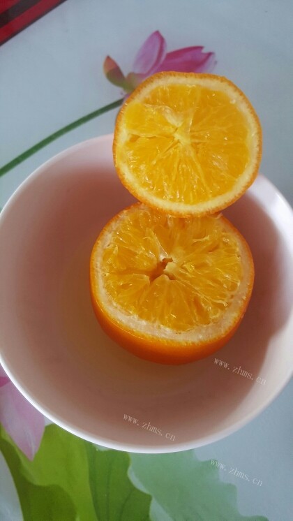 喷香的盐蒸橙子