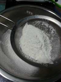 喷香的蔓越莓司康做法图解1)