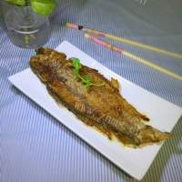美味的香煎黄花鱼
