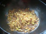 开胃的黄豆芽炖粉条做法图解9)