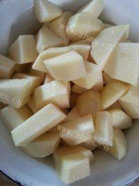「DIY美食」红烧土豆做法图解1)