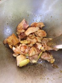 自制开胃酸甜猪脚做法图解3)