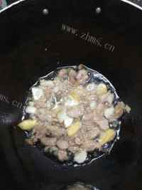 喷香的白菜炖冻豆腐做法图解3)