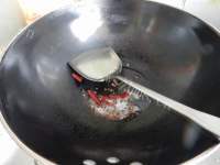 家常菜酸辣绿豆芽做法图解2)
