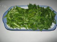 蒜香茼蒿做法图解2)
