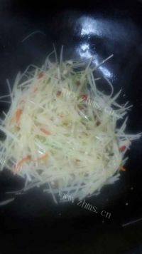 家常菜酸辣土豆丝