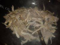 美味的清炒蘑菇做法图解5)
