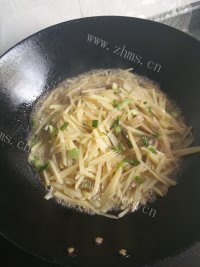 独特的炒土豆丝做法图解6)