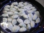 美味的韭菜鸡蛋馅饺子做法图解8)