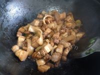 美味的猪肉白菜炖粉条做法图解5)