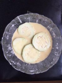 香煎茄饼做法图解4)