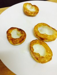 美味的爆浆蛋包蛋做法图解4)