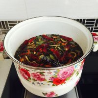 色泽不错的腌鸭蛋做法图解3)