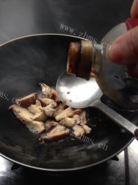 好吃的多蔬炒年糕做法图解10)
