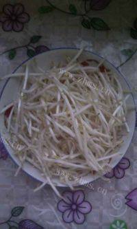 自制炒绿豆芽做法图解1)