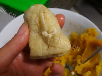 美味的蚝香红薯油豆腐做法图解5)