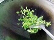 家常炒河粉做法图解6)