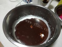 自制芒果流心慕斯蛋糕做法图解15)