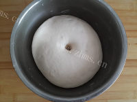 回味无穷的椒盐花卷做法图解3)