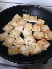 脆嫩可口的香煎豆腐做法图解5)