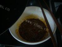 「自创」肉皮冻做法图解22)