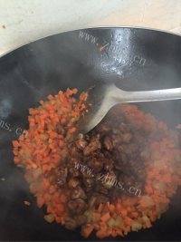 好吃的潮汕鸭肉炒饭做法图解6)