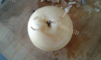 美味的冰糖蒸梨做法图解5)