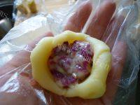 自制玫瑰鲜花饼做法图解17)