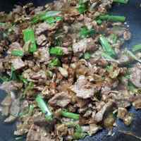 家常菜白辣椒炒肉