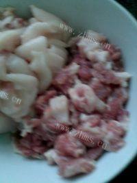 家常菜肉末茄子煲做法图解2)