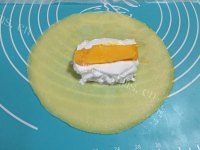 自制芒果班戟做法图解19)