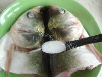 「DIY美食」剁椒鱼头做法图解1)