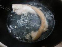自制蒜苗回锅肉做法图解2)