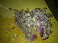 美味牛肉萝卜水饺做法图解3)