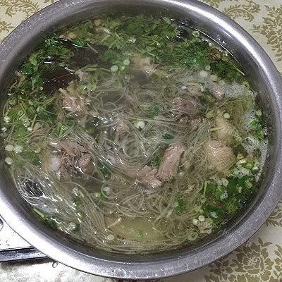 香喷喷的老鸭粉丝汤